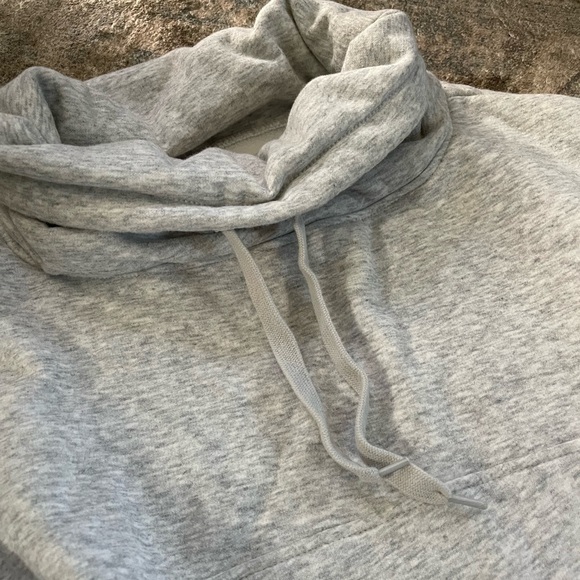 UGG Pullover sweatshirt - Picture 7 of 13
